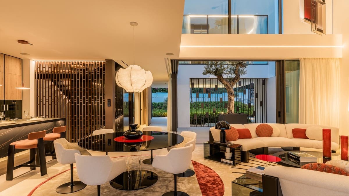 Pareado de 4 habitaciones en Marbella en venta con piscina garaje - 7.900.000 € (Ref: 8553134)