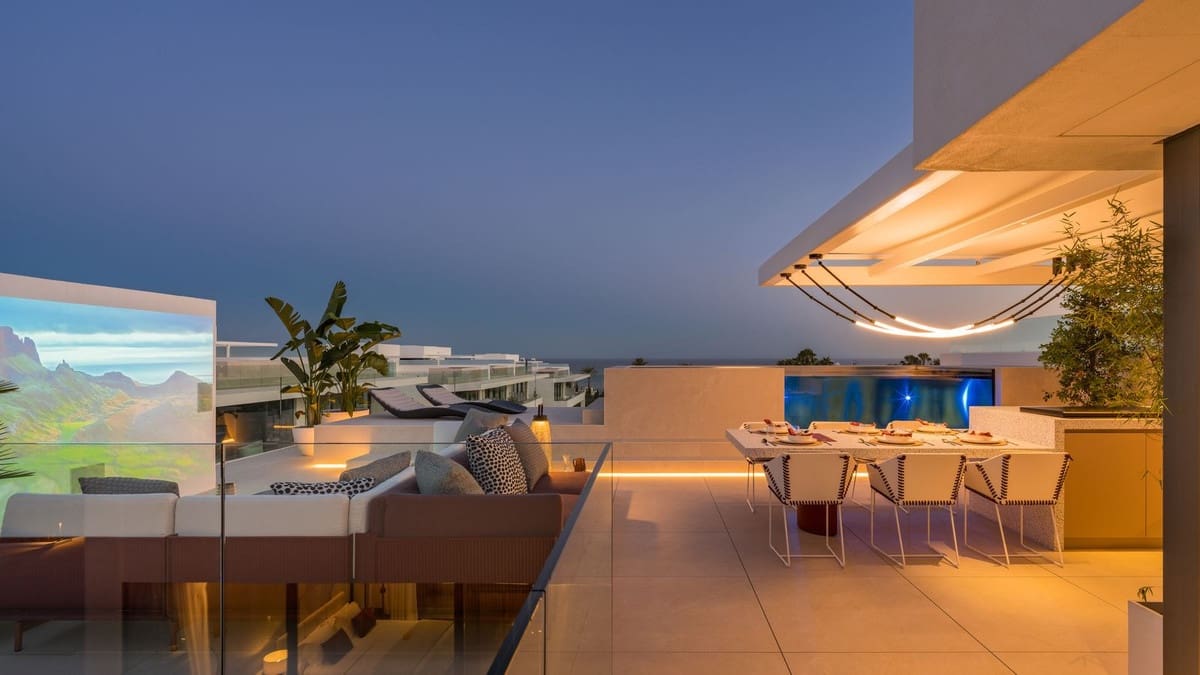 Pareado de 4 habitaciones en Marbella en venta con piscina garaje - 7.900.000 € (Ref: 8553134)