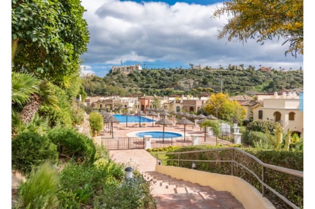 3 soverom Penthouse til salgs i Los Arqueros, Benahavís med svømmebasseng garasje - € 560 000 (Ref: 8569445)