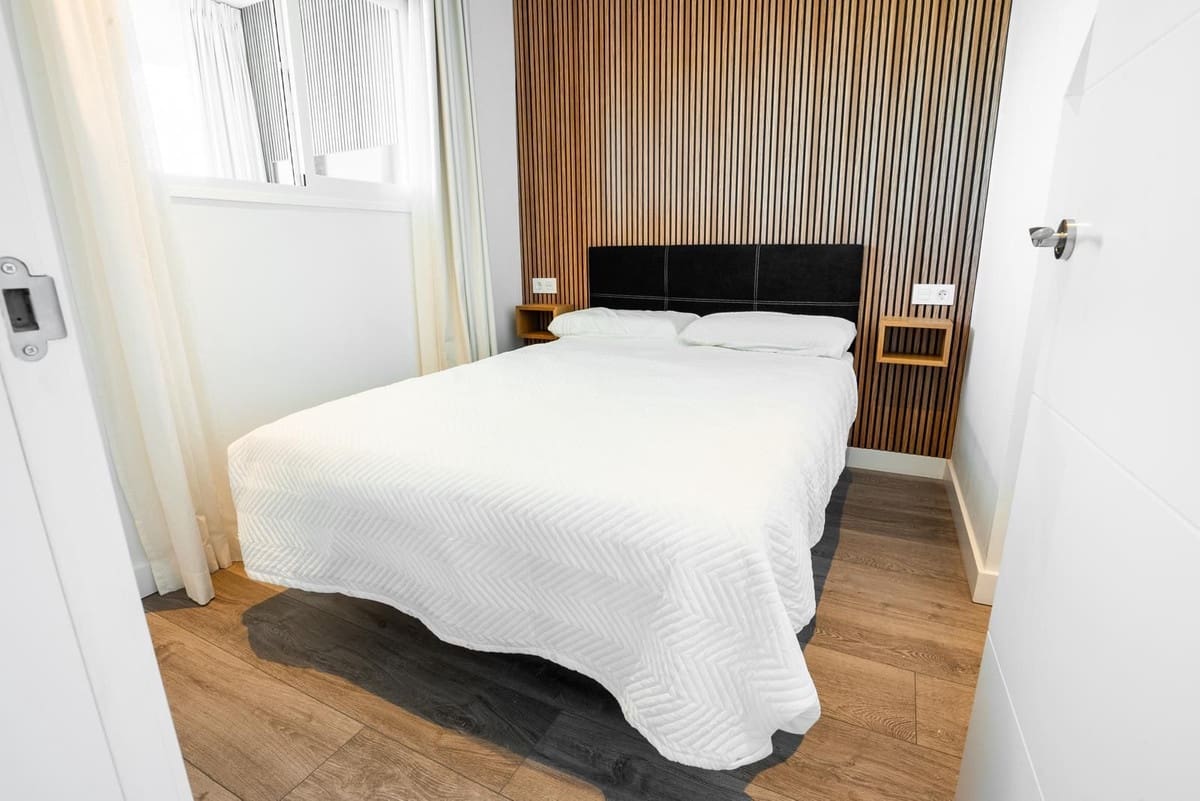 7 sovrum Takvåning till salu i Marbella med pool garage - 850 000 € (Ref: 8674301)