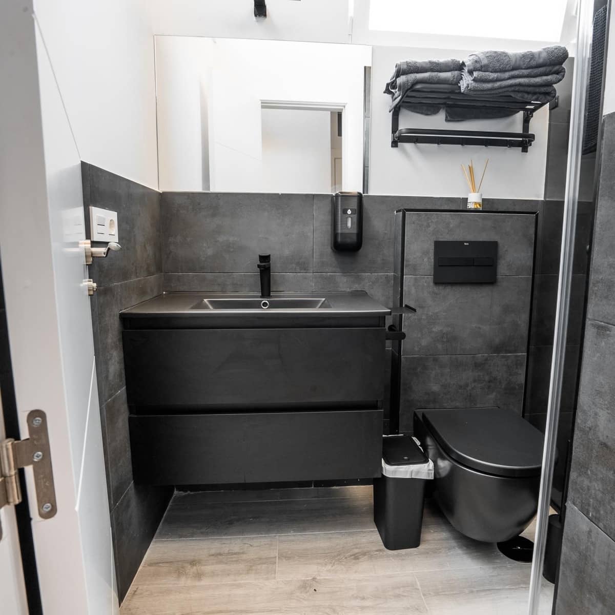 7 sovrum Takvåning till salu i Marbella med pool garage - 850 000 € (Ref: 8674301)