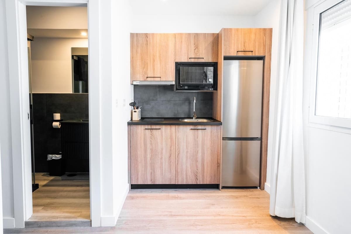 7 bedroom Penthouse for sale in Marbella with pool garage - € 850,000 (Ref: 8674301)