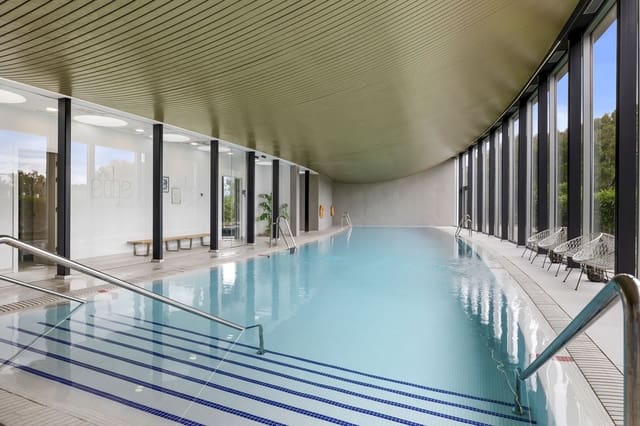 4 sovrum Takvåning till salu i Estepona med pool garage - 1 350 000 € (Ref: 9509451)