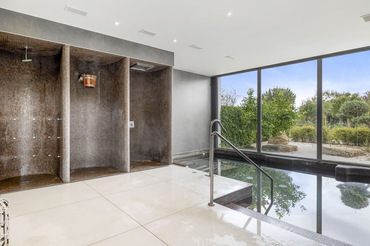 4 soveværelse Penthouse til salg i Estepona med swimmingpool garage - € 1.350.000 (Ref: 9509451)
