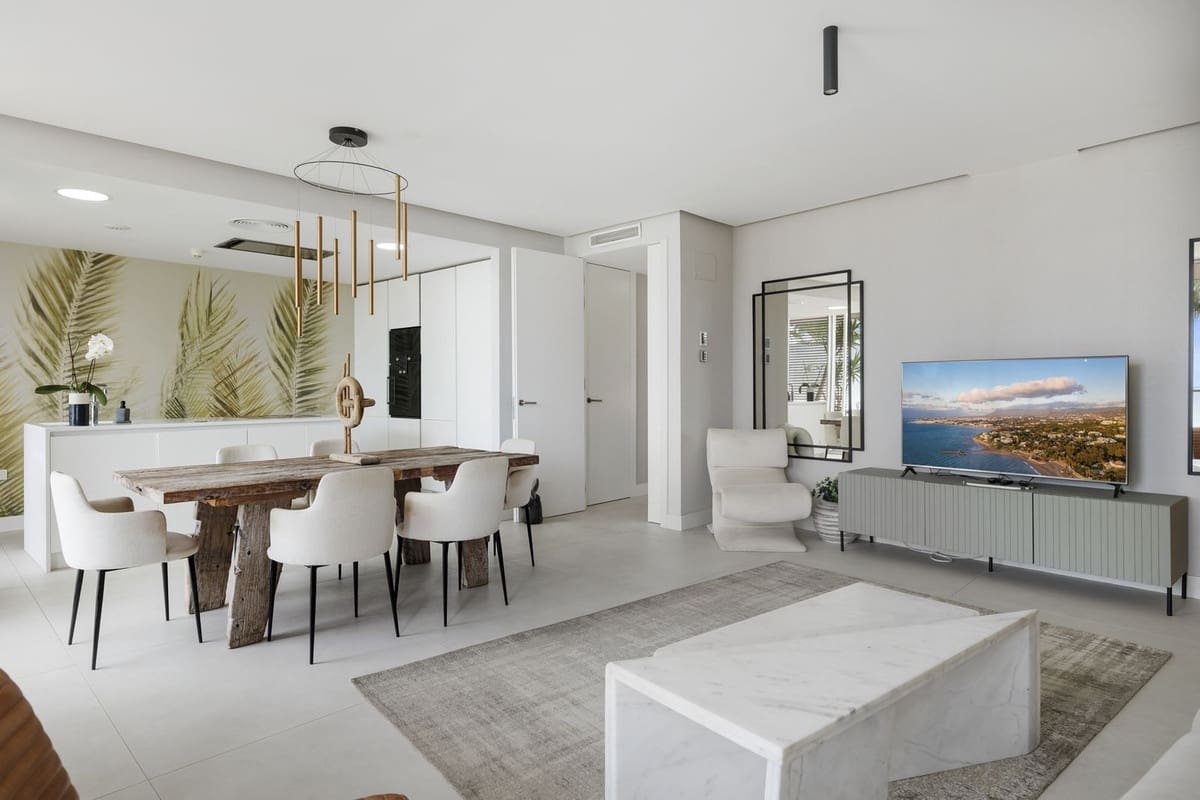 3 chambre Appartement à vendre à Estepona avec piscine garage - 995 000 € (Ref: 9509453)