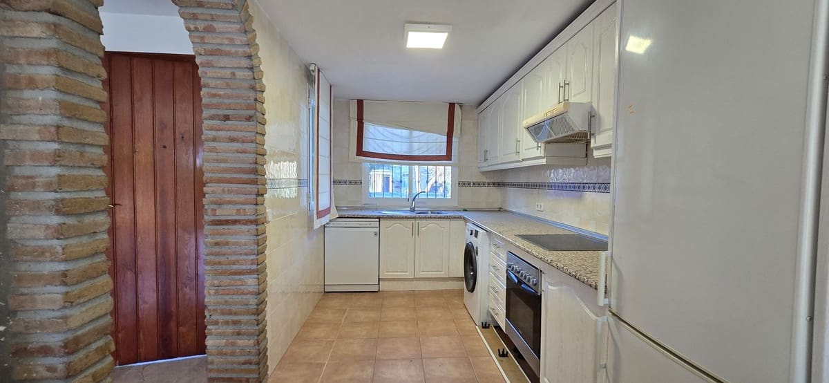 3 bedroom Penthouse for sale in Marbella with pool garage - € 795,000 (Ref: 9509454)