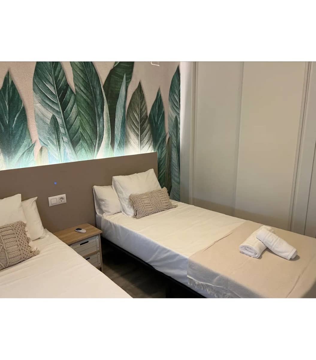 2 soveværelse Lejlighed til salg i Nueva Andalucia med swimmingpool garage - € 390.000 (Ref: 9509459)