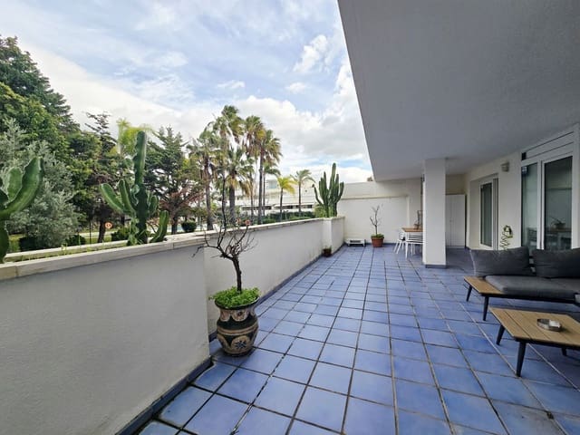 2 Zimmer Apartment zu verkaufen in Nueva Andalucia, Marbella mit Pool Garage - 390.000 € (Ref: 9509459)