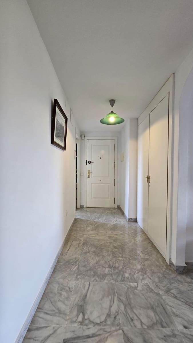 2 bedroom Apartment for sale in Nueva Andalucia with pool garage - € 375,000 (Ref: 9509463)