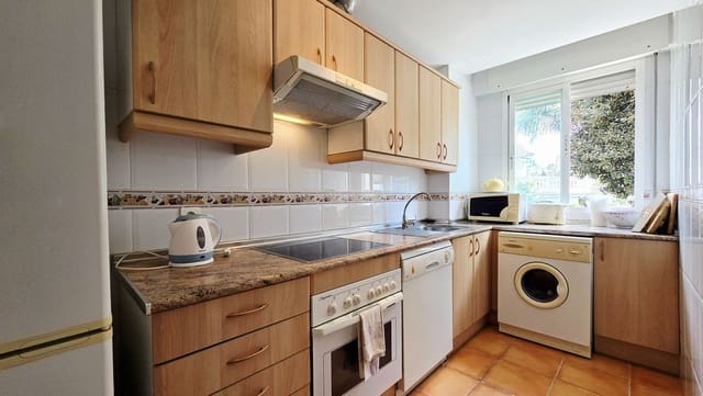 2 quarto Apartamento para venda em Nueva Andalucia, Marbella com piscina garagem - 375 000 € (Ref: 9509463)