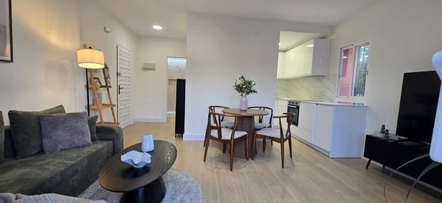 1 bedroom Penthouse for sale in New Golden Mile, Estepona with pool garage - € 269,999 (Ref: 9509467)