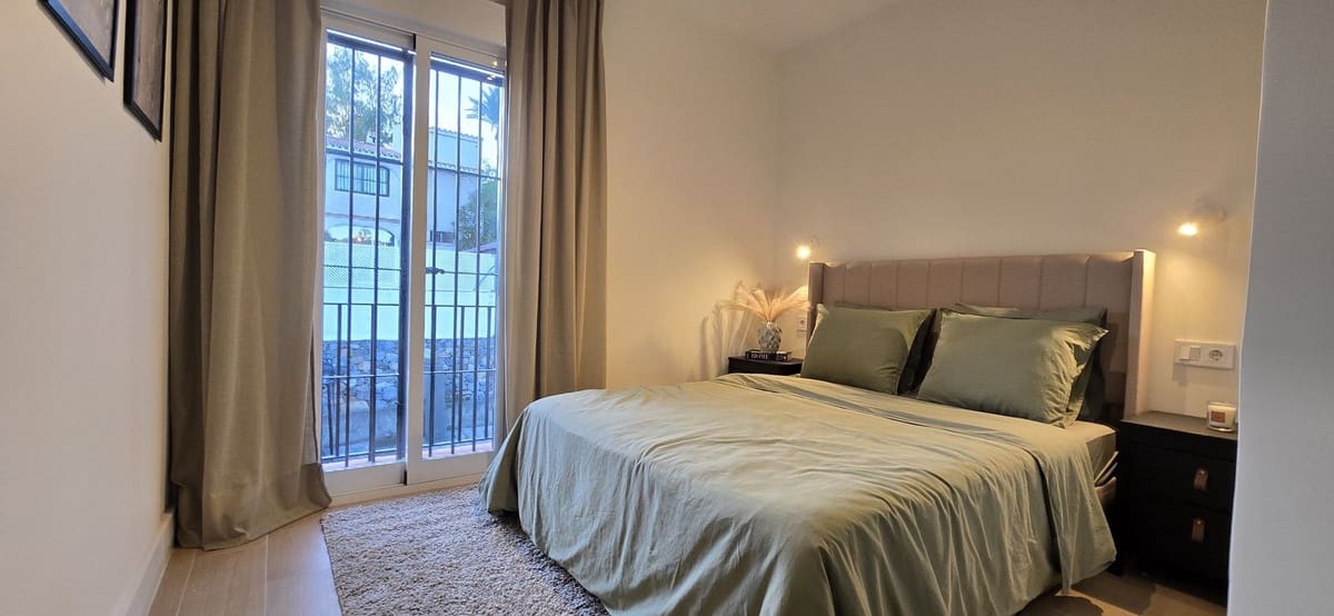 1 bedroom Penthouse for sale in New Golden Mile with pool garage - € 269,999 (Ref: 9509467)