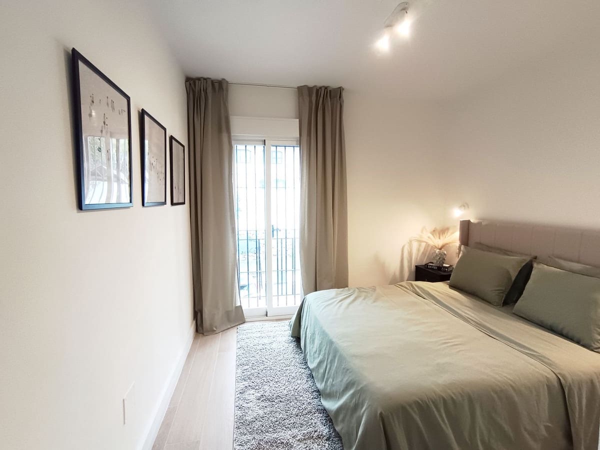 1 bedroom Penthouse for sale in New Golden Mile with pool garage - € 269,999 (Ref: 9509467)