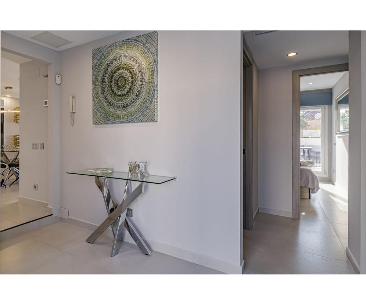 3 soverom Penthouse til salgs i Nueva Andalucia med svømmebasseng garasje - € 777 000 (Ref: 9509472)