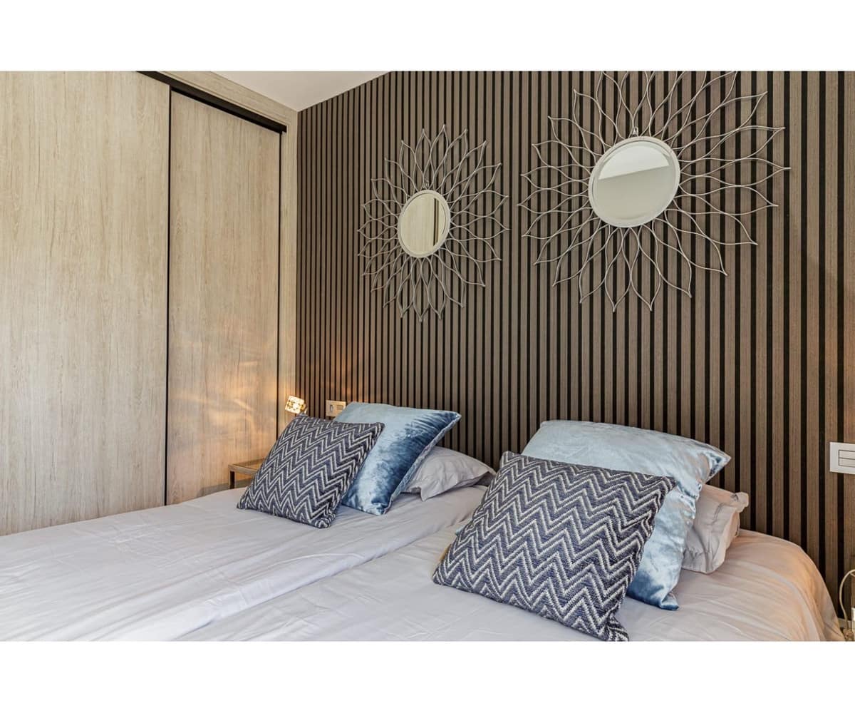 3 soverom Penthouse til salgs i Nueva Andalucia med svømmebasseng garasje - € 777 000 (Ref: 9509472)