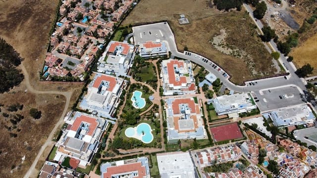 3 soverom Penthouse til salgs i Nueva Andalucia, Marbella med svømmebasseng garasje - € 777 000 (Ref: 9509472)