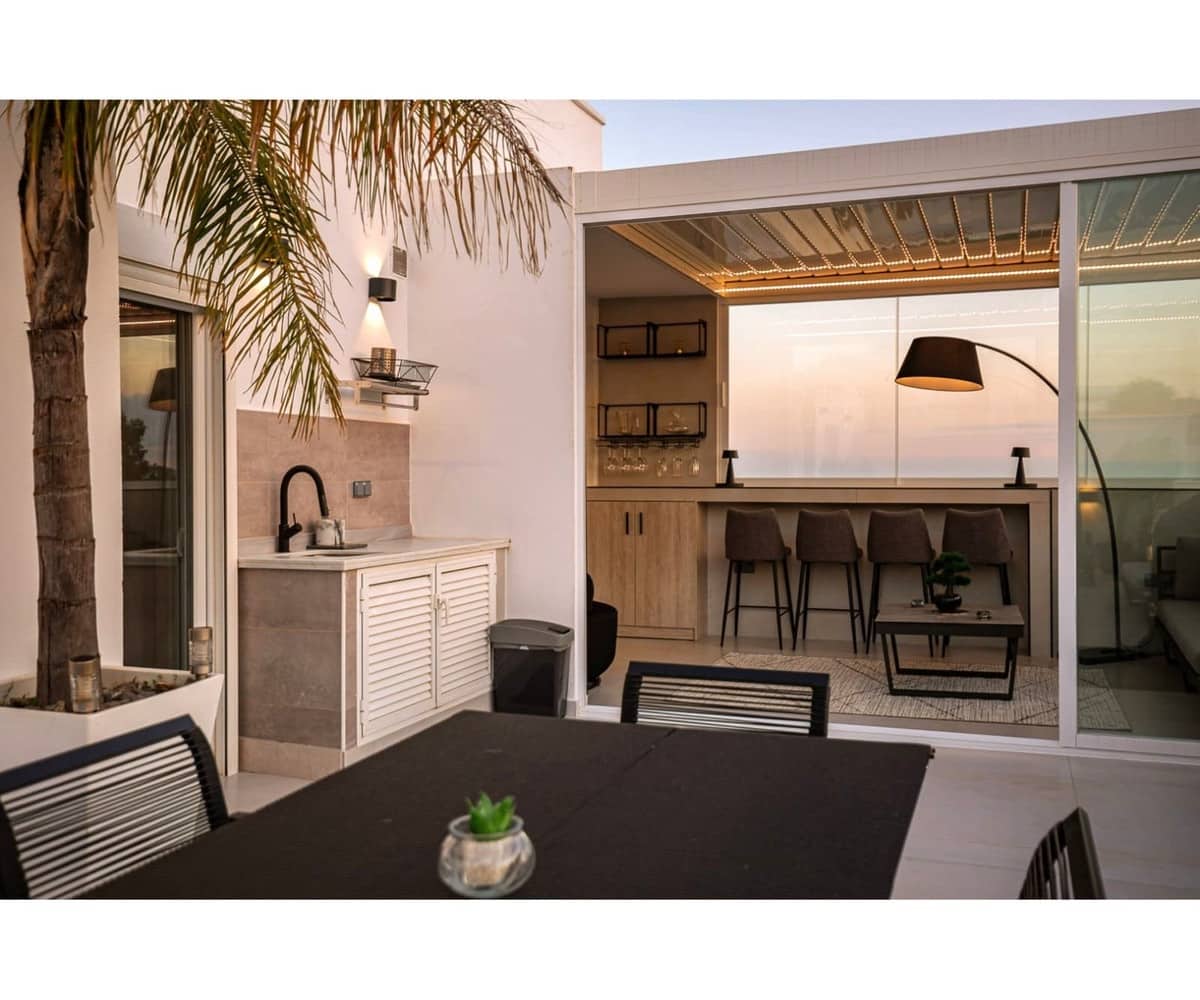 3 bedroom Penthouse for sale in Nueva Andalucia with pool garage - € 730,000 (Ref: 9509472)