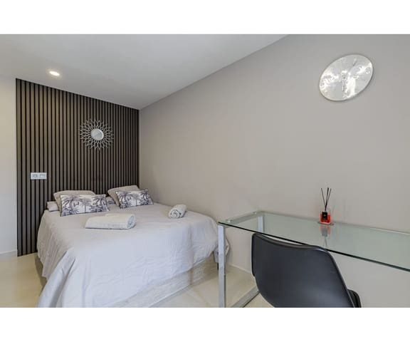 Ático de 3 habitaciones en Nueva Andalucia, Marbella en venta con piscina garaje - 730.000 € (Ref: 9509472)