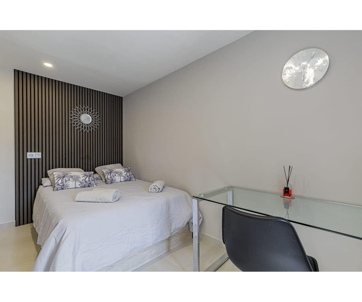 3 quarto Penthouse para venda em Nueva Andalucia com piscina garagem - 730 000 € (Ref: 9509472)