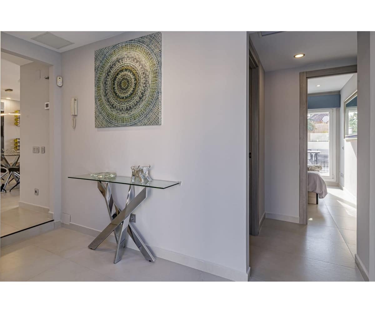 3 quarto Penthouse para venda em Nueva Andalucia com piscina garagem - 730 000 € (Ref: 9509472)