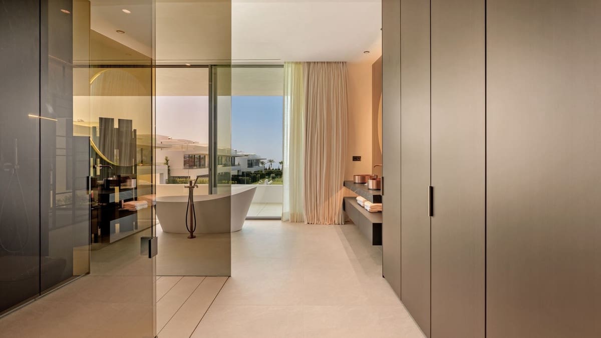 4 chambre Villa/Maison Semi-Mitoyenne à vendre à Marbella avec piscine garage - 7 500 000 € (Ref: 9509477)