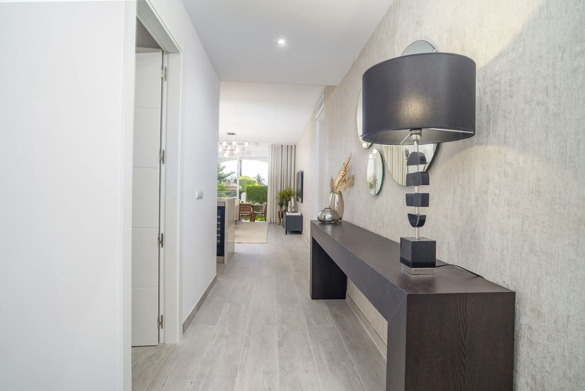 3 quarto Apartamento para venda em Nueva Andalucia com piscina - 1 090 000 € (Ref: 9509478)