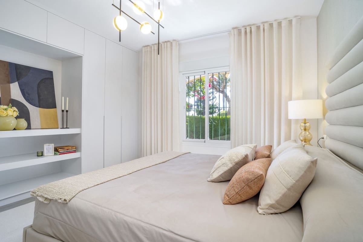 3 quarto Apartamento para venda em Nueva Andalucia com piscina - 1 090 000 € (Ref: 9509478)