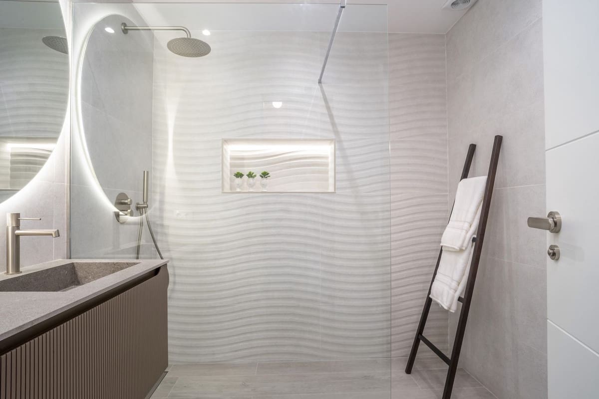 3 quarto Apartamento para venda em Nueva Andalucia com piscina - 1 090 000 € (Ref: 9509478)