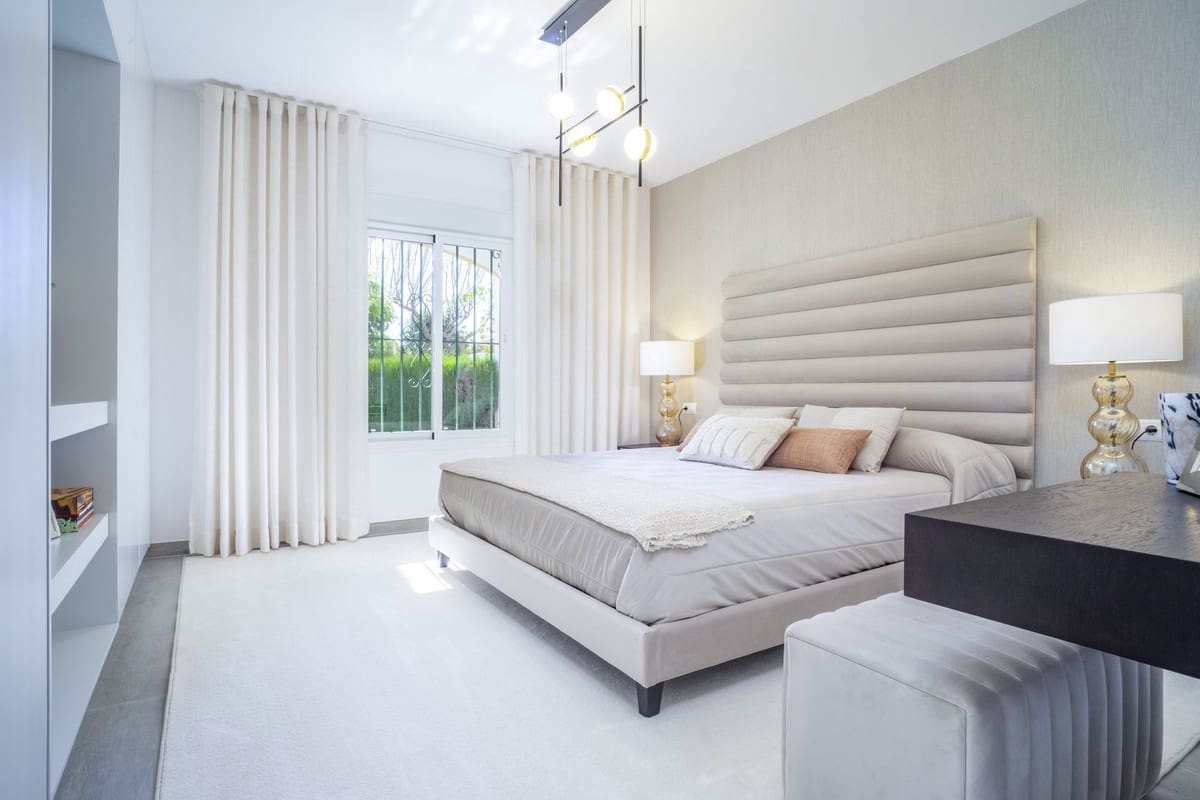 3 quarto Apartamento para venda em Nueva Andalucia com piscina - 1 090 000 € (Ref: 9509478)