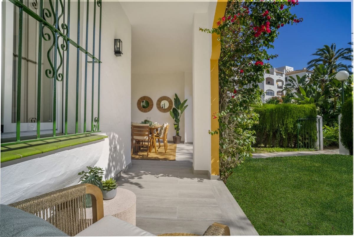 3 quarto Apartamento para venda em Nueva Andalucia com piscina - 1 090 000 € (Ref: 9509478)