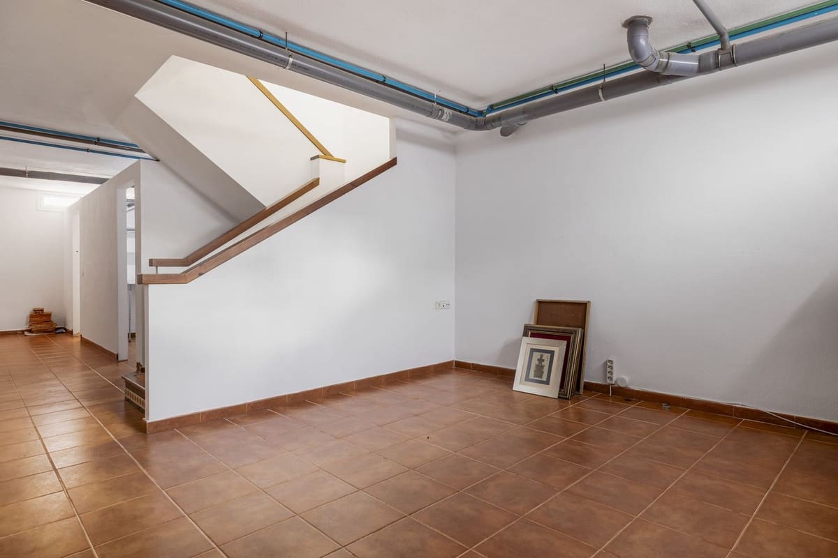 4 quarto Casa em Banda para venda em San Pedro de Alcantara com piscina garagem - 949 000 € (Ref: 9509487)