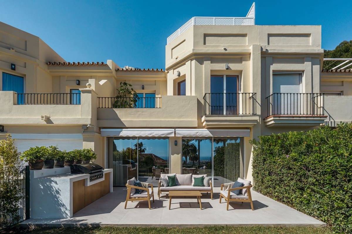 3 quarto Casa em Banda para venda em La Quinta com piscina - 1 650 000 € (Ref: 9509489)