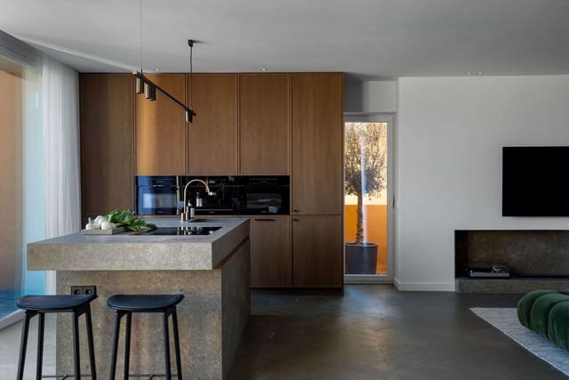 4 quarto Apartamento para venda em Nueva Andalucia, Marbella com piscina garagem - 3 495 000 € (Ref: 9509492)