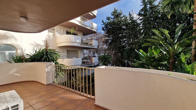 2 sypialnia Apartament na sprzedaż w Nueva Andalucia, Marbella z basenem garażem - 525 000 € (Ref: 9509494)