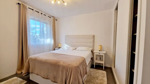 2 sypialnia Apartament na sprzedaż w Nueva Andalucia, Marbella z basenem garażem - 525 000 € (Ref: 9509494)