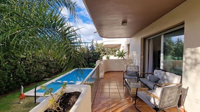 2 quarto Apartamento para venda em Nueva Andalucia, Marbella com piscina garagem - 525 000 € (Ref: 9509494)