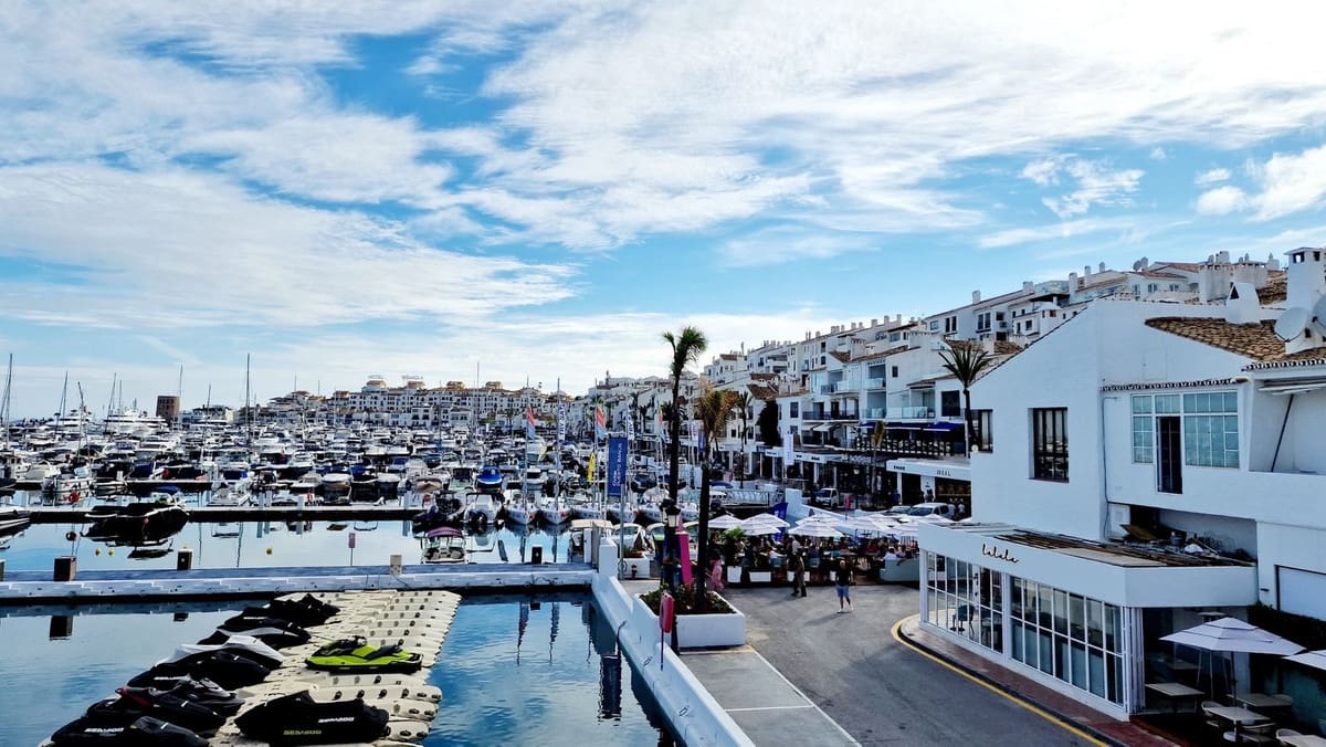 Restaurant/bar te koop in Nueva Andalucia - € 90.000 (Ref: 9509495)