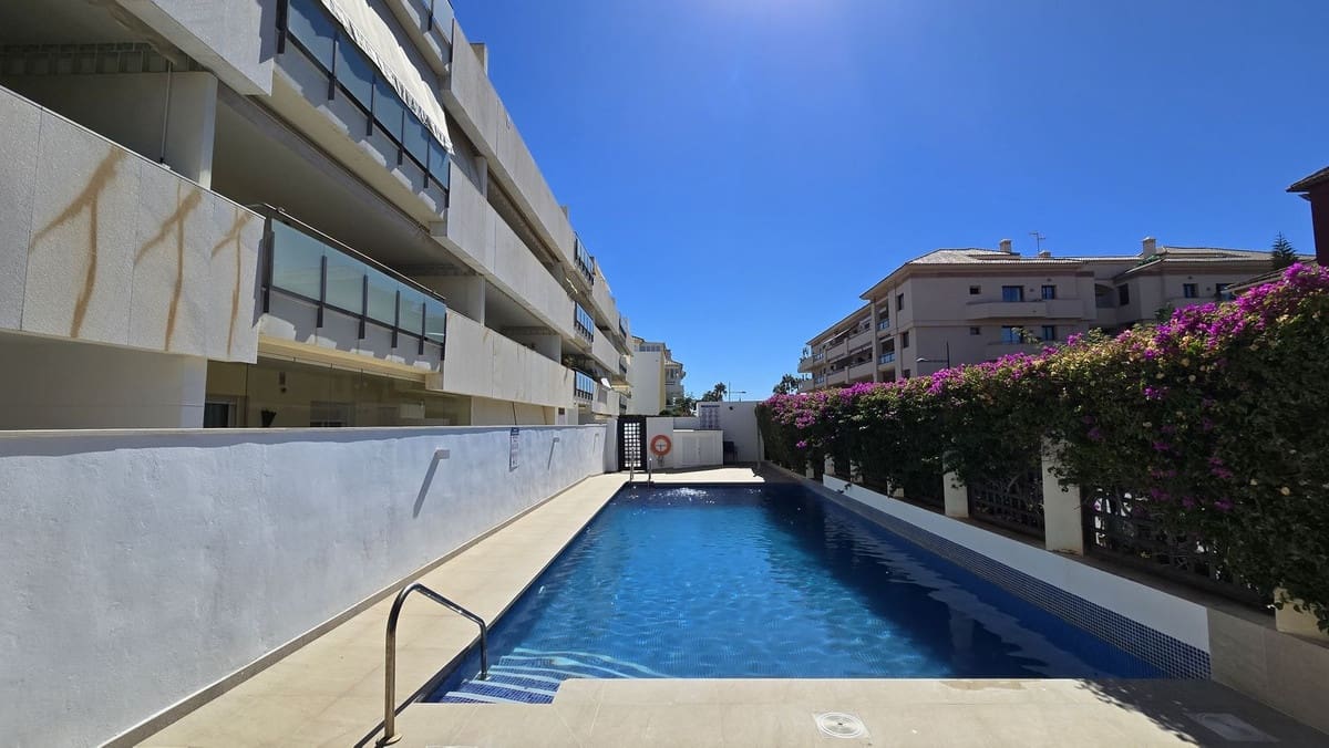 2 soveværelse Lejlighed til leje i San Pedro de Alcantara med swimmingpool garage - € 2.400 (Ref: 9509497)