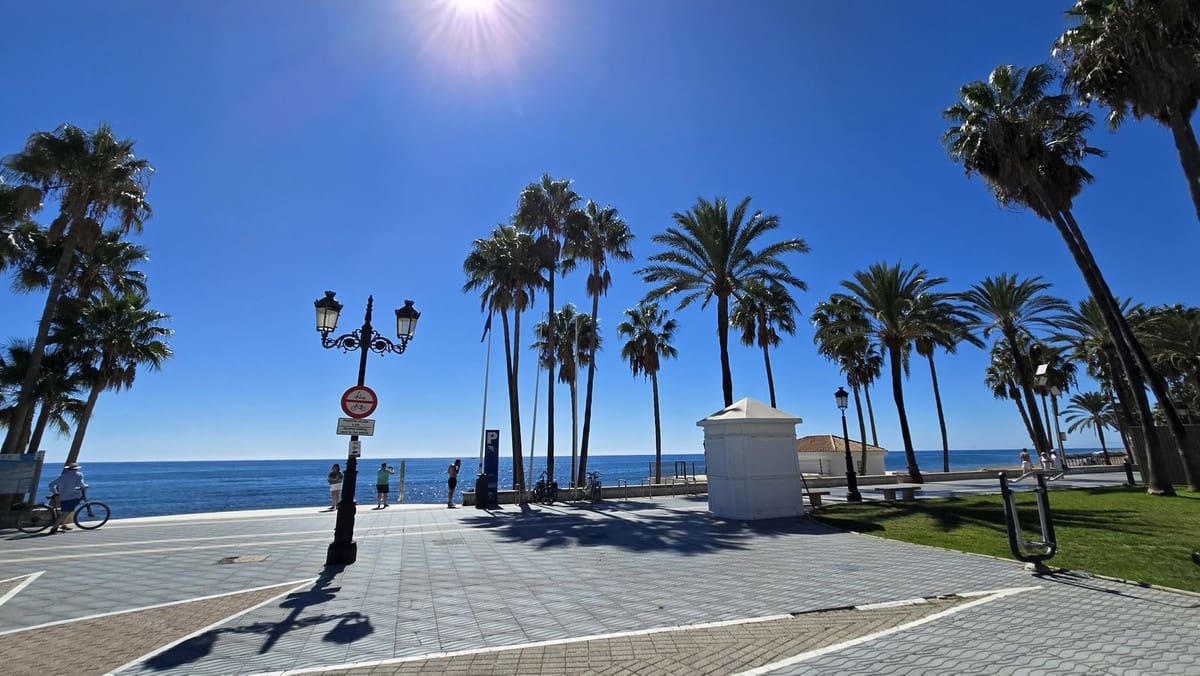 2 sypialnia Apartament do wynajęcia w San Pedro de Alcantara z basenem garażem - 2 300 € (Ref: 9509497)