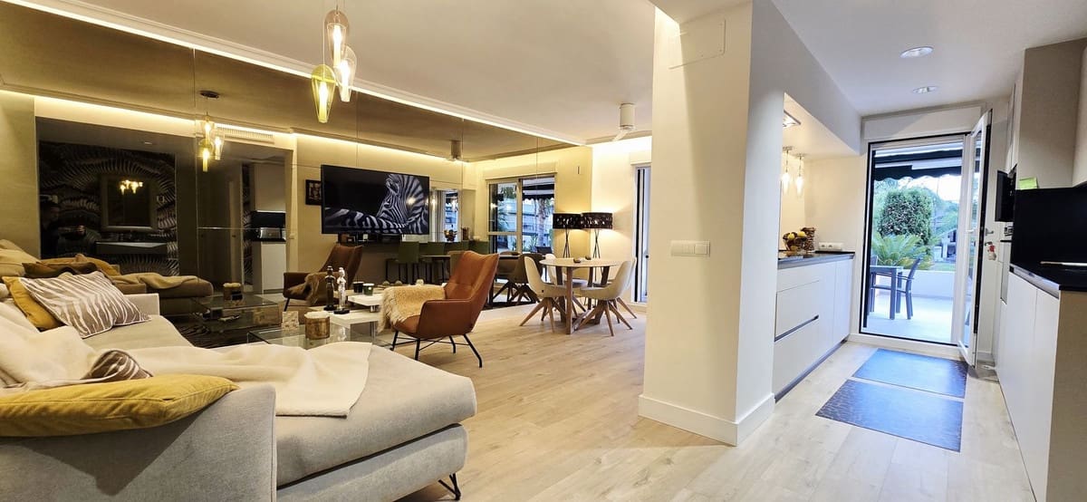 2 chambre Appartement à vendre à Nueva Andalucia avec piscine garage - 630 000 € (Ref: 9509500)