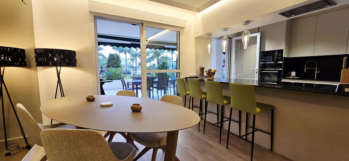 2 bedroom Apartment for sale in Nueva Andalucia with pool garage - € 630,000 (Ref: 9509500)