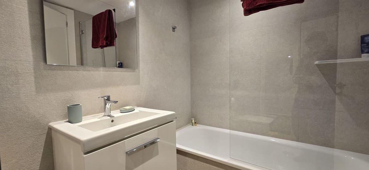 2 bedroom Apartment for sale in Nueva Andalucia with pool garage - € 630,000 (Ref: 9509500)