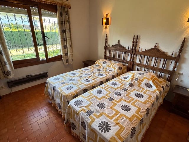 Chalet de 3 habitaciones en Casares en venta con piscina garaje - 1.375.000 € (Ref: 9509501)