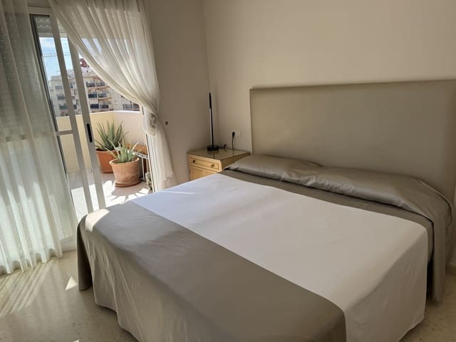 4 Zimmer Penthouse zu verkaufen in Centro, Estepona mit Garage - 790.000 € (Ref: 9509503)