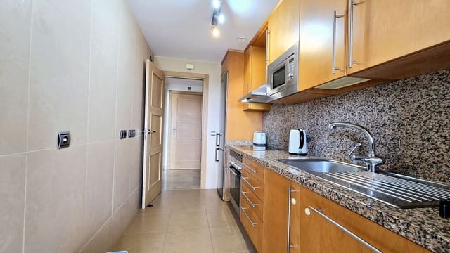2 chambre Appartement à vendre à La Duquesa / Puerto de la Duquesa, Manilva avec piscine garage - 399 000 € (Ref: 9509506)