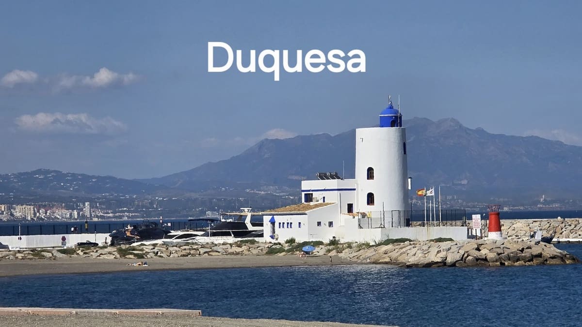 2 bedroom Apartment for sale in La Duquesa / Puerto de la Duquesa with pool garage - € 399,000 (Ref: 9509506)