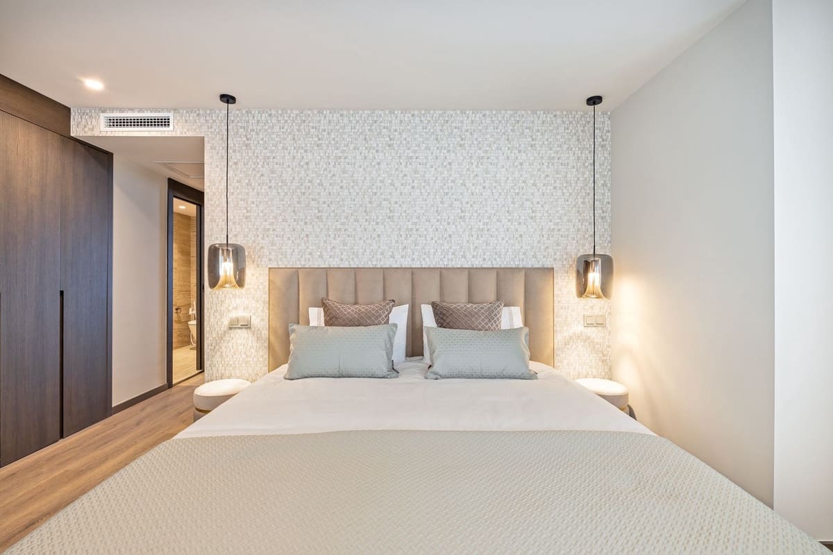 5 sypialnia Apartament na sprzedaż w Puerto Banus - 2 350 000 € (Ref: 9509509)