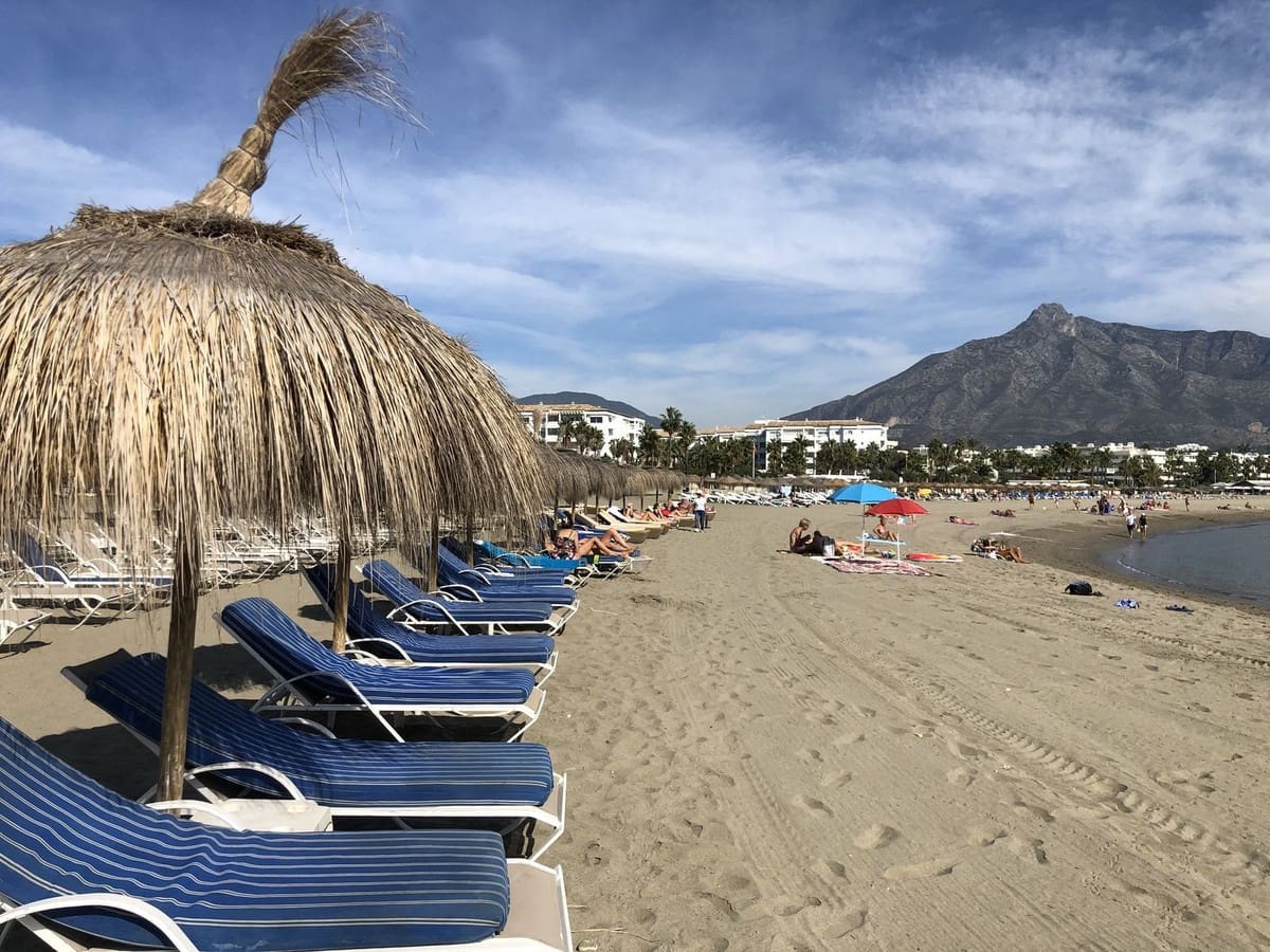 1 sovrum Lägenhet till salu i Puerto Banus - 349 000 € (Ref: 9509510)