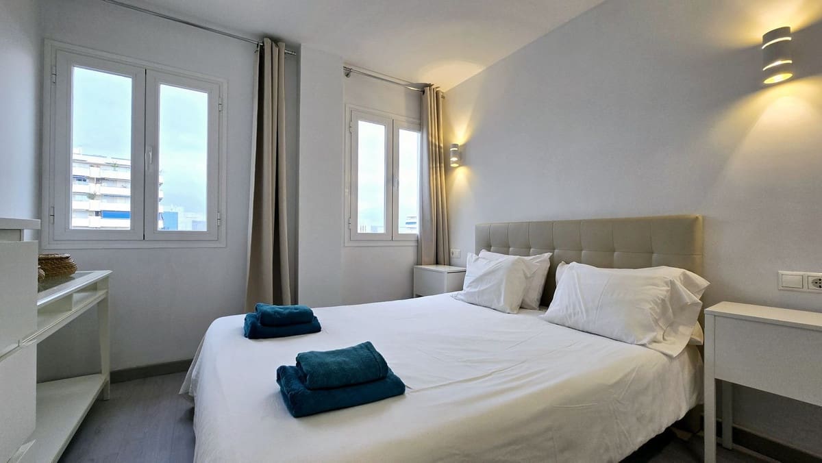 1 bedroom Apartment for sale in Puerto Banus - € 349,000 (Ref: 9509510)