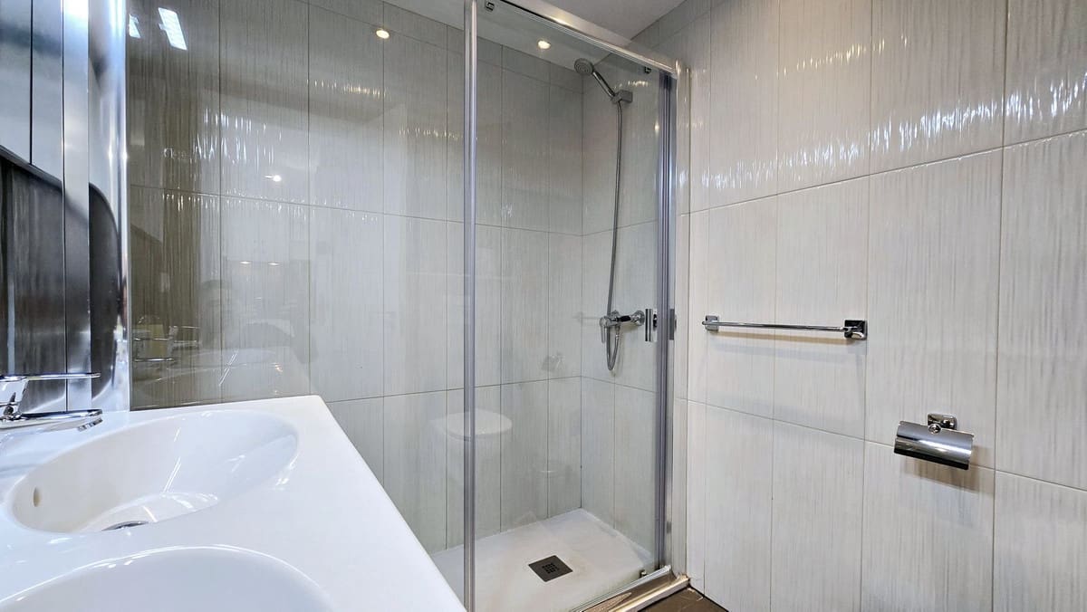 1 chambre Appartement à vendre à Puerto Banus - 345 000 € (Ref: 9509510)